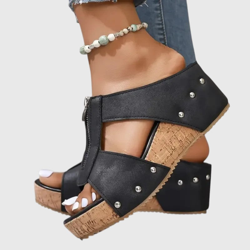 Dianthe - Elegant Orthopaedic Sandals