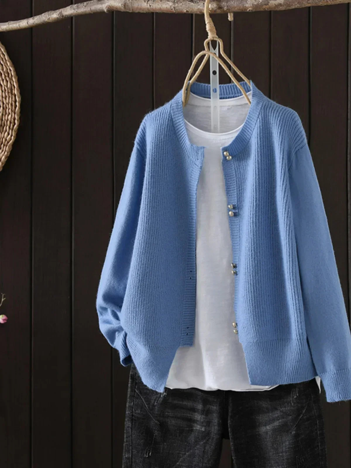 Anita – Elegant Pearl-Button Cardigan