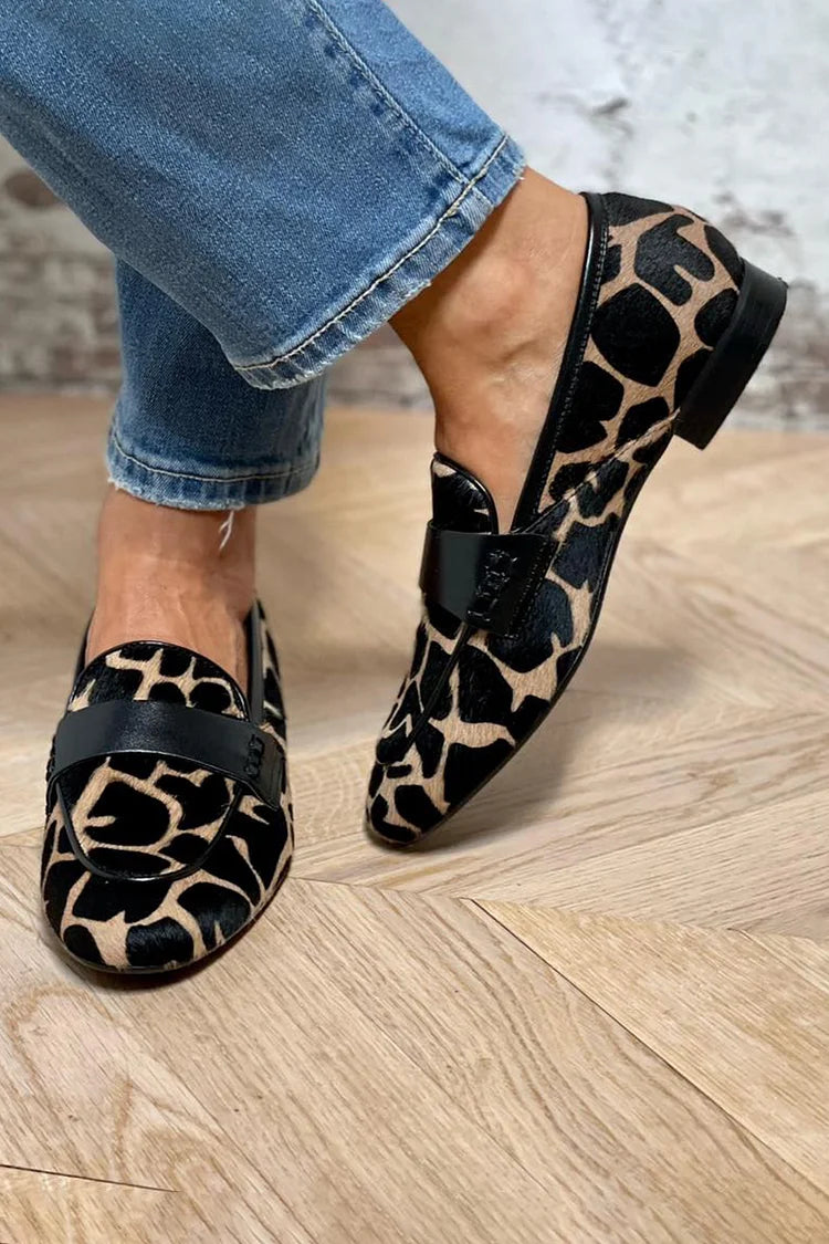 Laura - Animal Print Loafer with Elegant Detail