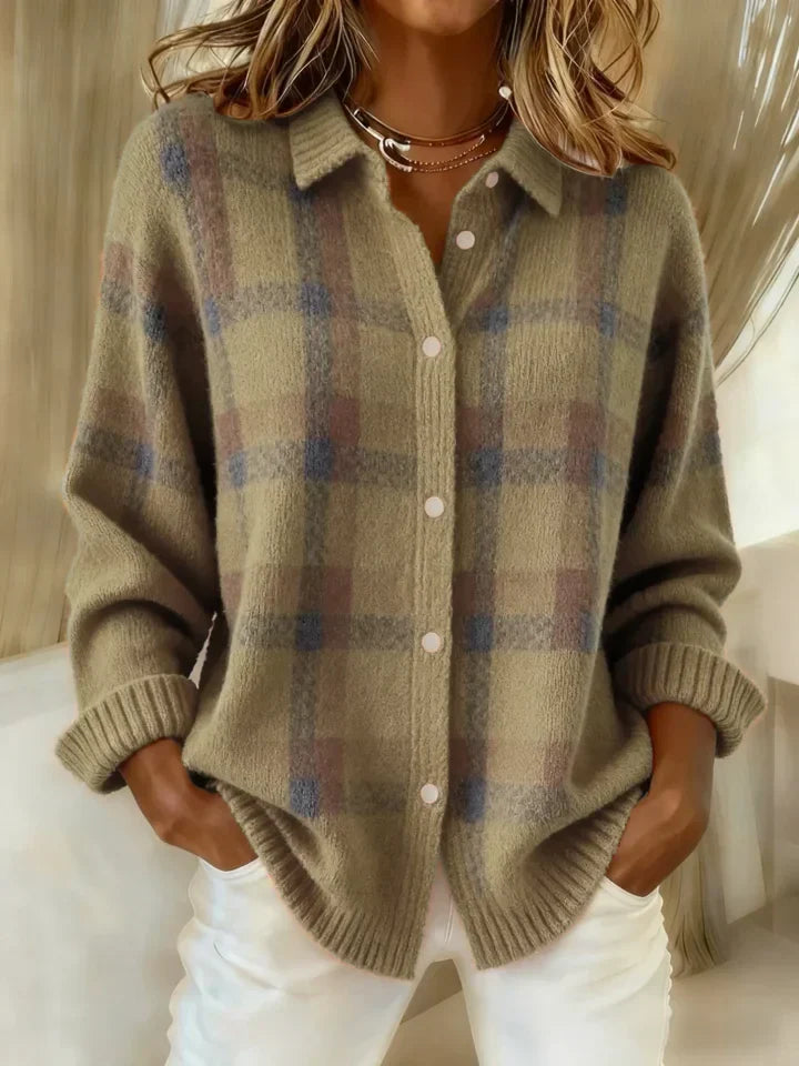 Emma| Retro Plaid Sweater with Casual Contrast