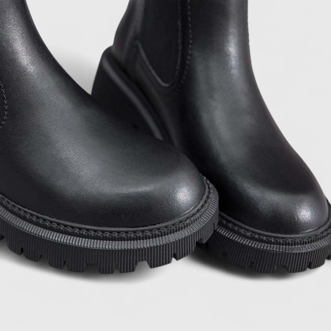 Grace - Elegant Comfort Boots